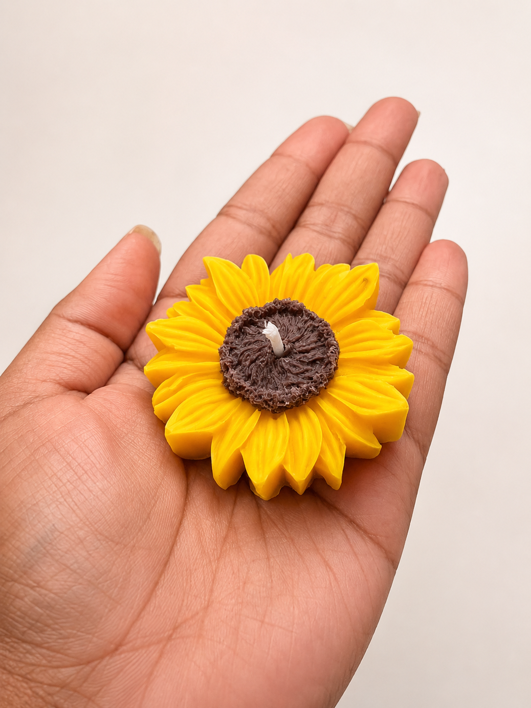 SUNFLOWER CANDLE