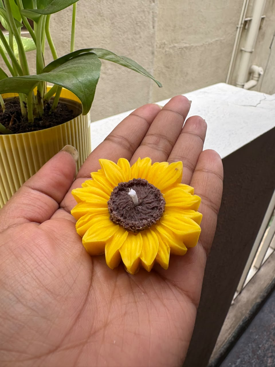 SUNFLOWER CANDLE